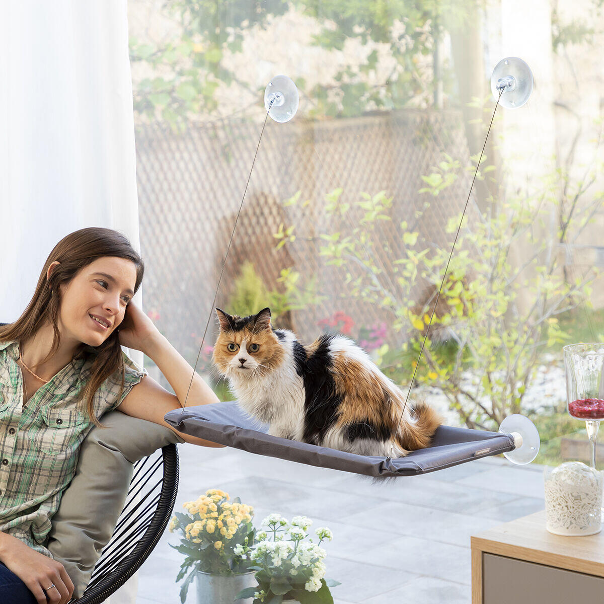 Hamaca Colgante para Gatos Catlax – Su Rincón Favorito con Vistas Incluidas