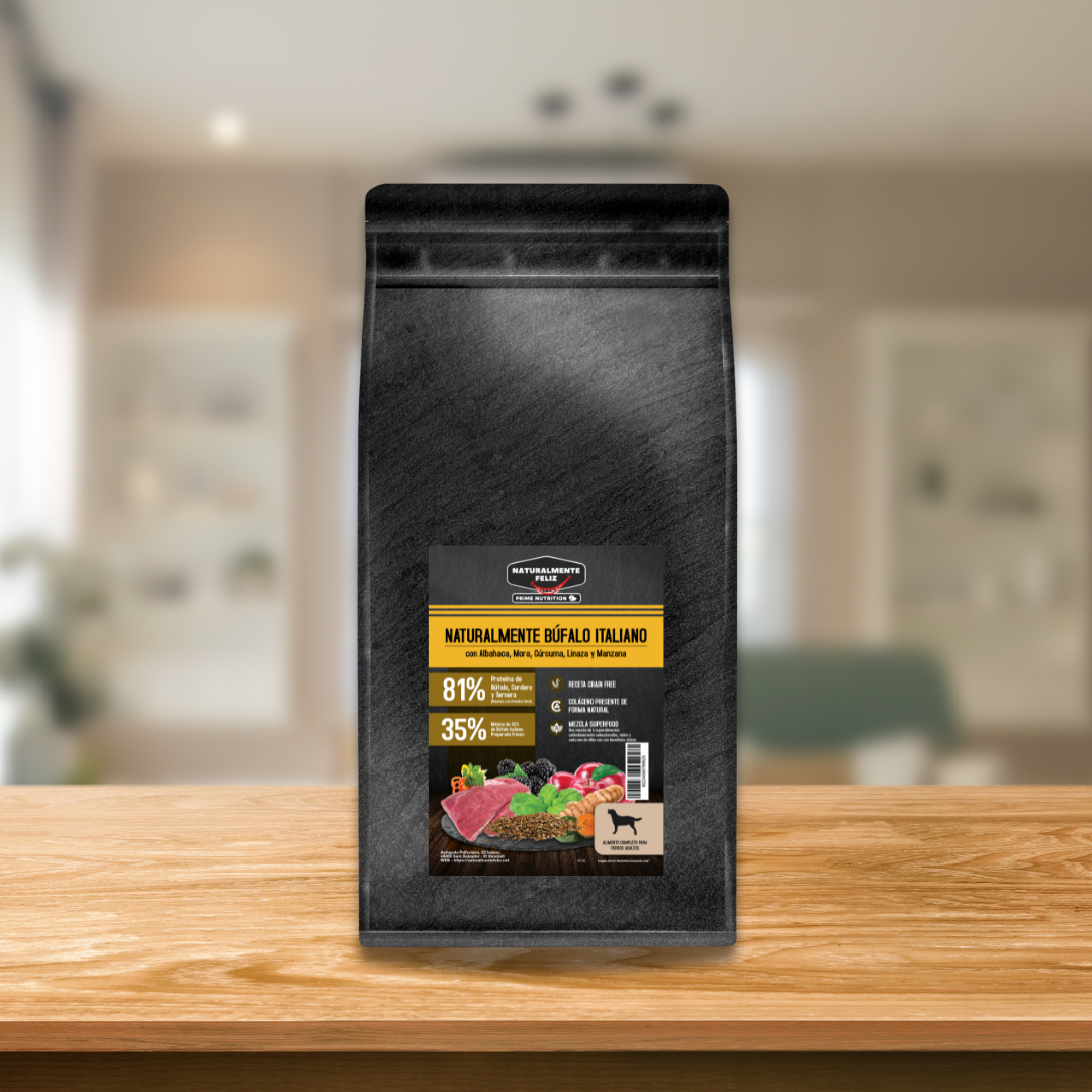 Naturalmente Búfalo Italiano con super alimentos - Pienso seco raza mediana/grande 6kg